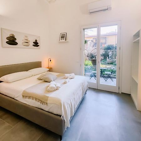 Centro Storico Spina White House Apartment Pisa Luaran gambar